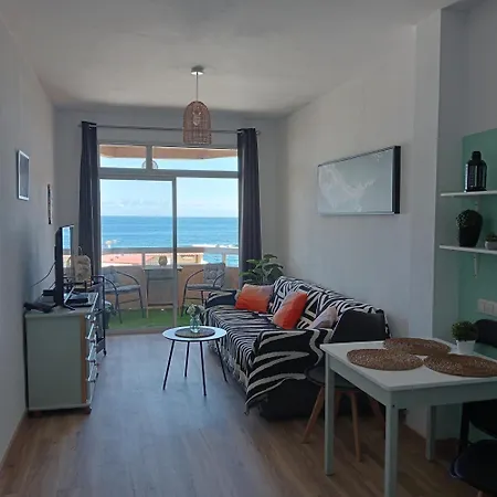 Luas Beachfront House Canteras Apartamento *
