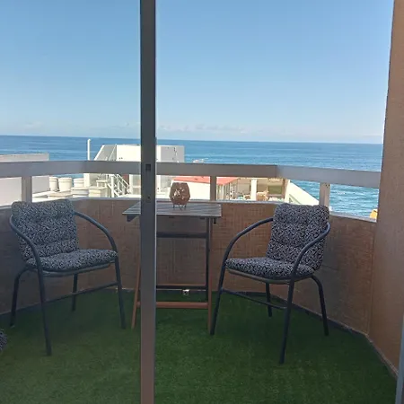 Luas Beachfront House Canteras